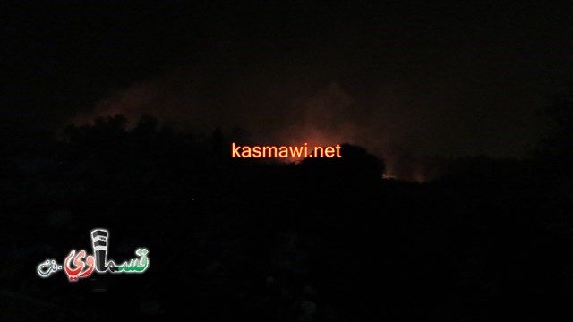  كفرقاسم - فيديو: حريق هائل يلتهم مئات الدونمات من اشجار الزيتون ويقترب الى البيوت في المنطقة الجنوبية الشرقية